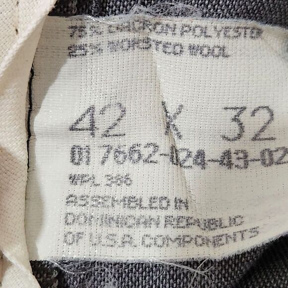 Haggar Worsted Wool Dress Pants For Men Size 42x32 Gray Pleated - Picture 10 of 10